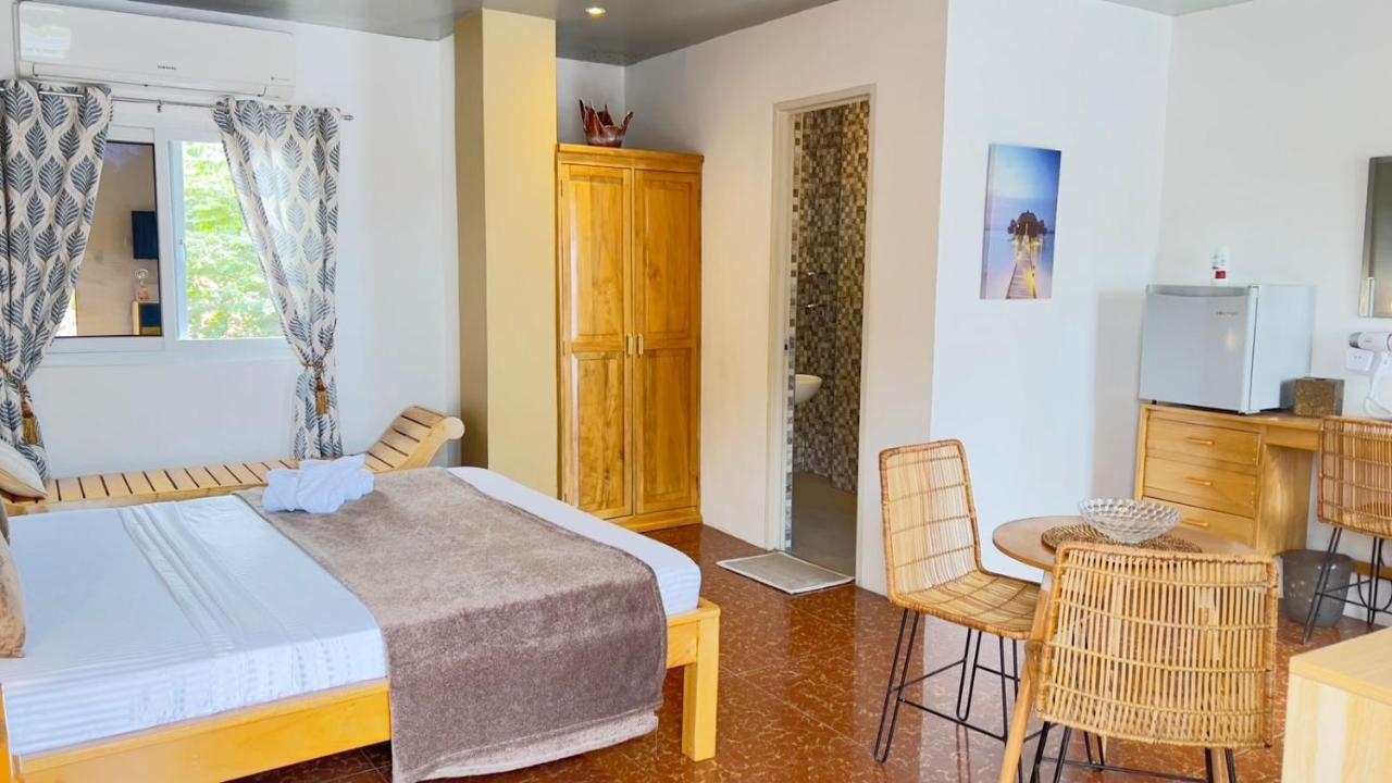 Bella'S Guest House Pooc Bagian luar foto